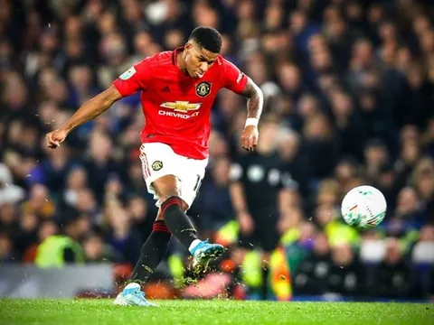 James, Martial 'act cool mất 5s' vì siêu phẩm của Rashford