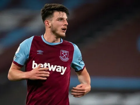 Jamie Carragher so sánh Declan Rice với 2 huyền thoại Quỷ đỏ