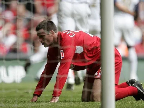 Jamie Carragher và 4 cầu thủ phản lưới nhà nhiều nhất lịch sử Ngoại hạng Anh