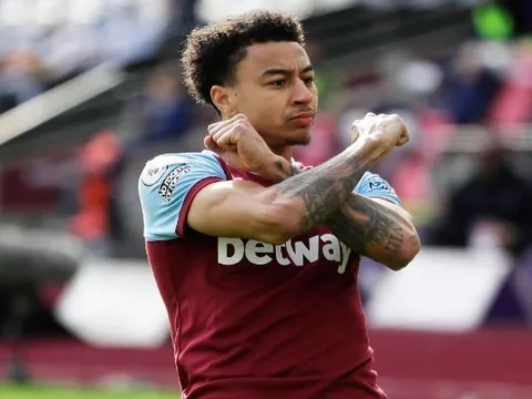 Fred: "Thật may khi không phải đối đầu Lingard"