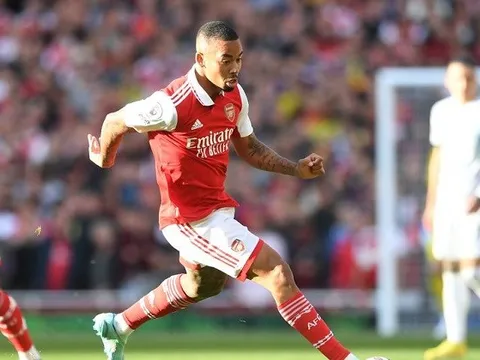 Rõ lý do Gabriel Jesus vắng mặt trên sân tập