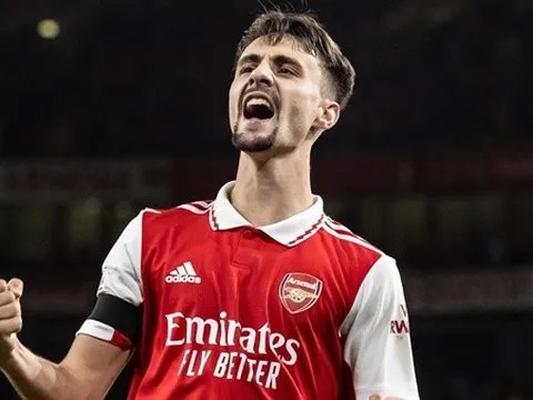 Joe Cole tấm tắc với cái tên khiến Odegaard phải dè chừng