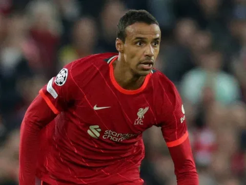 "Nếu là Joel Matip, tôi sẽ tức giận"