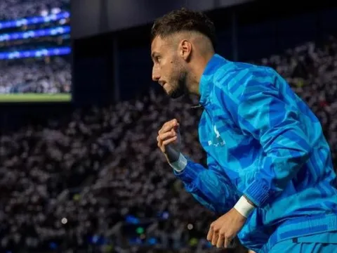 Jonathan Clauss nói lý do từ chối Chelsea