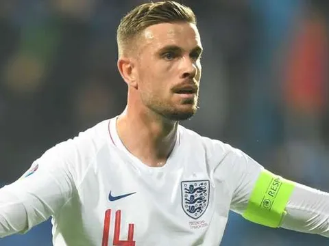 SỐC! Liverpool toang mạnh, tới lượt Henderson chấn thương