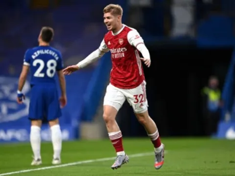 Jorginho "tặng quà", Arsenal ngắt chuỗi bất bại của Chelsea