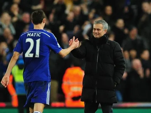 Fan Man Utd: "Mua cậu ấy, Mourinho xứng đáng bị sa thải"