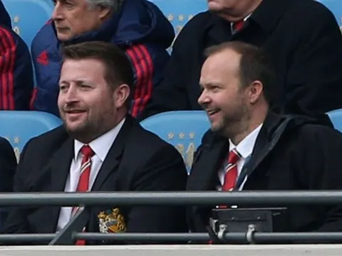 Richard Arnold - Gương mặt quen thuộc có thể lên thay Ed Woodward