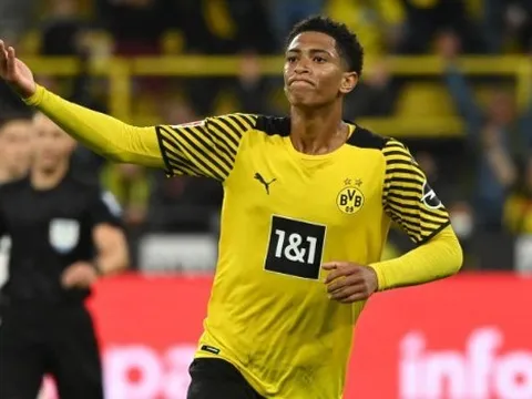 Dortmund ra mức giá 9 chữ số cho chân chuyền vạn người mê
