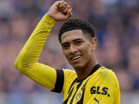 "Bellingham sẽ phát triển tốt hơn ở Man Utd"