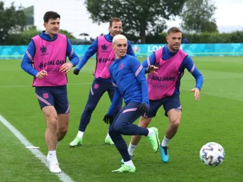 Jurgen Klinsmann so sánh Maguire với trung vệ huyền thoại của Brazil