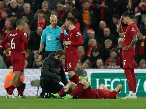 Jurgen Klopp đối diện bài toán hóc búa