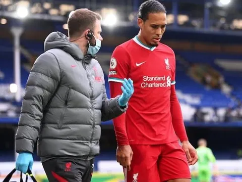 Jurgen Klopp: "Hiện giờ, chỉ có hai người gánh chịu hậu quả"