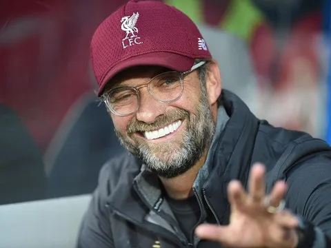 Jurgen Klopp lại trả lời thư fan nhí, CĐV Liverpool lo lắng