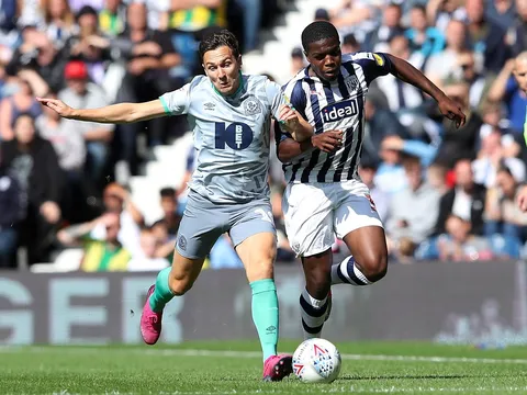 Juventus đại chiến Atletico, quyết giật "viên kim cương" 19 tuổi nước Anh