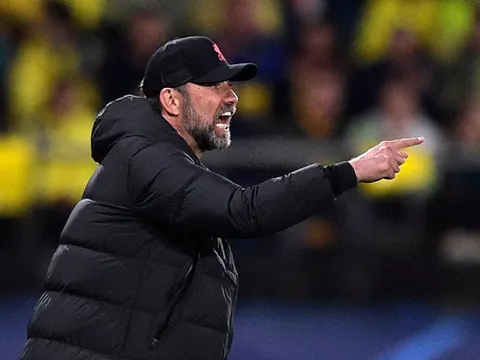 Klopp: Liverpool tự làm khó, giờ thì xem Man City chiến Real Madrid
