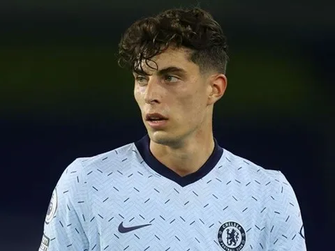 Các tân binh Chelsea gặp khó, Ashley Cole nói lời thật lòng