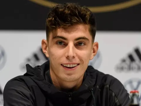 "Mục tiêu" 100 triệu của Bayern lên tiếng về tương lai trên ĐTQG