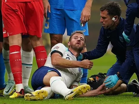 Kane lộ hình ảnh rợn người trong ngày ĐT Anh thua Italia
