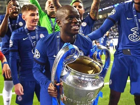 Emmanuel Petit: 'Cầu thủ Chelsea đó là người tôi muốn thi đấu cùng nhất'