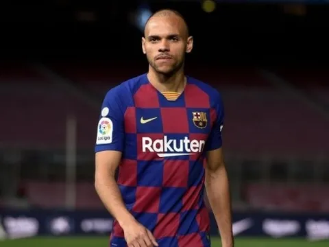 Kẻ đòi áo số 10 của Messi đăng đàn nói về tương lai