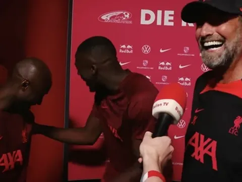 Keita, Konate cười nắc nẻ với câu nói chuyển nhượng của Klopp