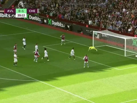 Kepa hóa 'người nhện', bịt kín mọi đường vào khung thành Chelsea
