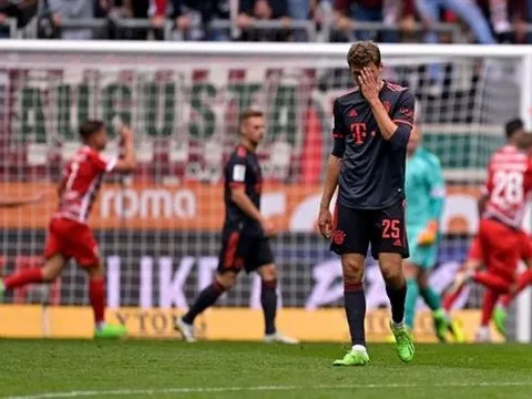 "Cừu đen" ở Bayern bắt đầu hoạt động