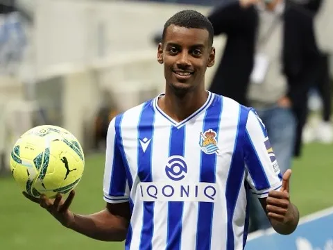 Kevin Campbell sợ mục tiêu của Arsenal trở thành Shevchenko 2.0