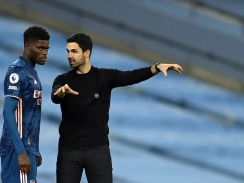 Kevin Campbell: "Thomas Partey sẽ phải sốc bởi Arsenal"