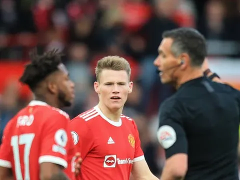 Khả năng chuyền bóng tệ hại của Scott McTominay