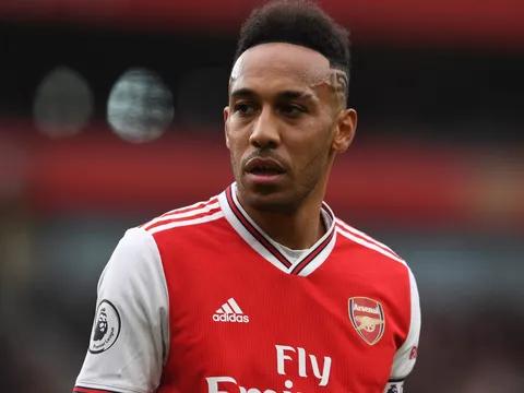 Khán giả: 'Anh ấy đang lãng phí tài năng ở Arsenal, nên đi ngay'