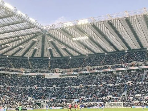 Khán giả có thể bị cấm hét hò khi trở lại sân vận động