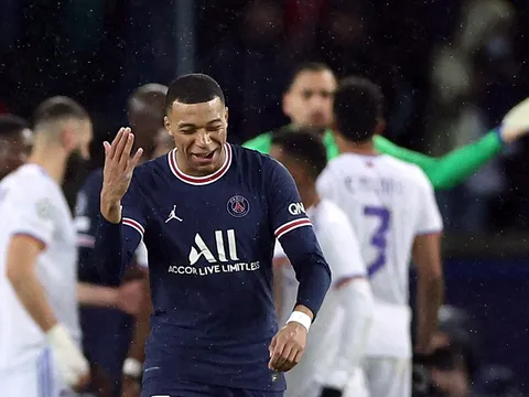 Khi Mbappe tiếp tục làm lu mờ Messi