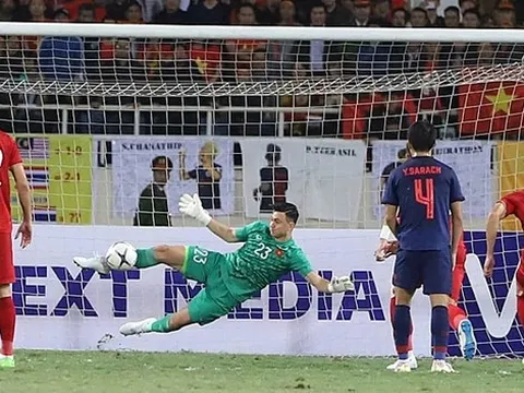 Khó tin! Đặng Văn Lâm hóa Dida trong ngày Việt Nam hòa Thái Lan