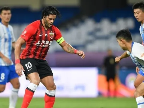 Khoản lương khó tưởng Hulk kiếm được sau 4 năm ở Trung Quốc