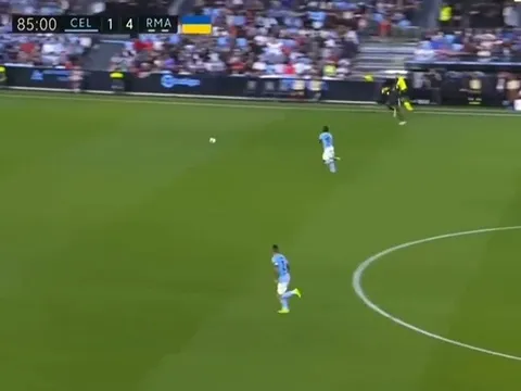 Khoảnh khắc Real có một Usain Bolt