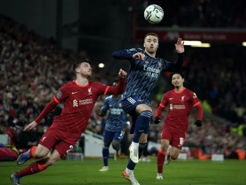 Không chỉ Ben White, một đá tảng khác của Arsenal cũng bùng nổ trước Liverpool