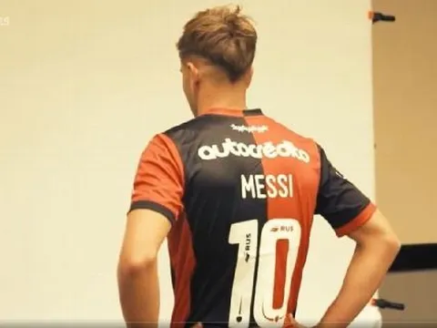 Không chờ Messi hồi hương, Newell's Old Boys đã tìm được một "Messi real"