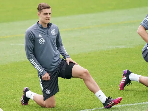 Không phải Saul, tiền vệ 35 triệu mới là cái tên Klopp khao khát