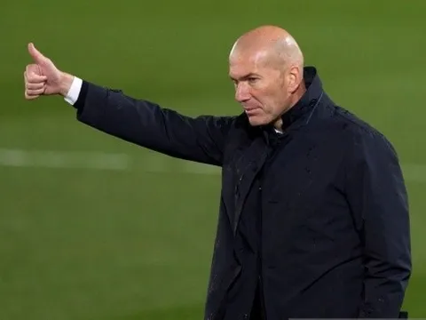Không vô địch C1, Zidane vẫn tại vị ở Real vì 1 điều