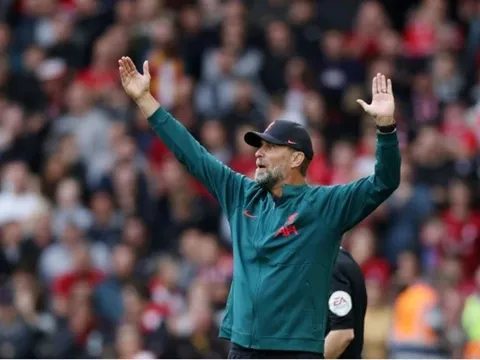 Owen khuyên Klopp loại bỏ 1 ngôi sao trước Arsenal