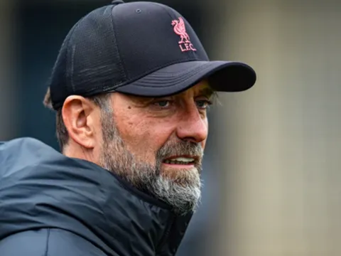 Liverpool nhận tin sét đánh trước đại chiến Man City