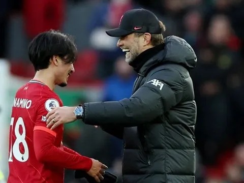 Klopp: "1 chuyên gia đáng kinh ngạc, cầu thủ siêu tài năng"