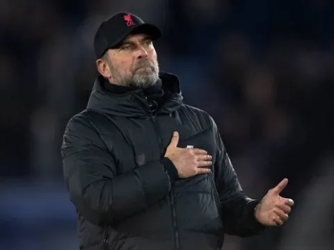 Klopp hé lộ thủ thành bắt chính trận gặp Arsenal