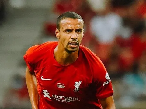 Klopp: "Liverpool như có 1 mụ phù thủy trong tòa nhà vậy"