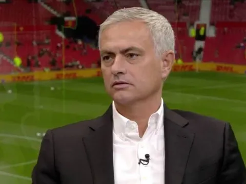 Mourinho: "Klopp phàn nàn về lối đá của M.U là có lý do"