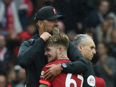 Klopp lý giải việc cho Elliott đá chính trận Inter Milan