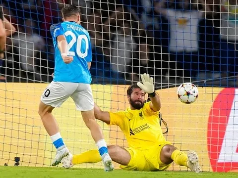 Klopp nói lời đau lòng về Alisson và Liverpool