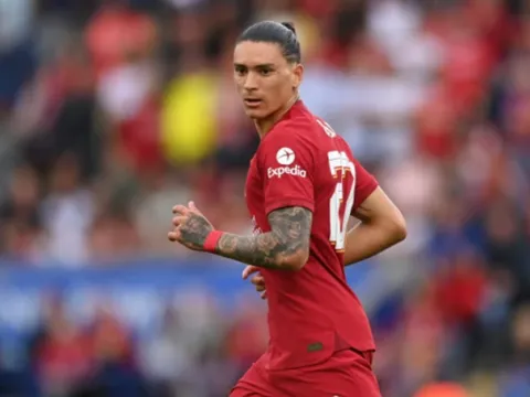 Klopp nói lý do Nunez phải dự bị